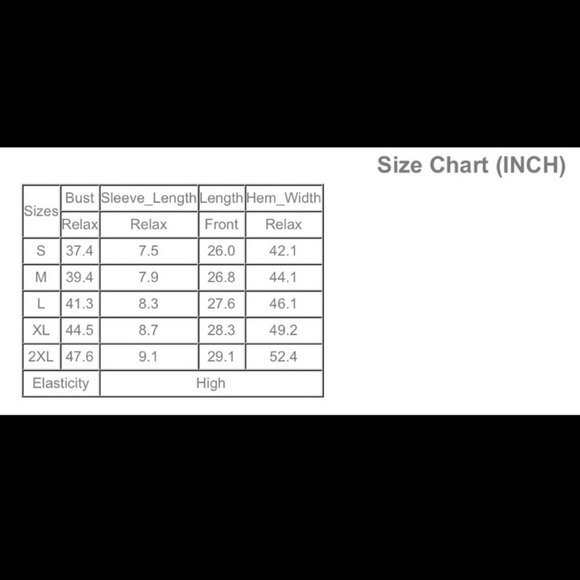 Leopard Lips “#momlife” Tee - Picture 2 of 2